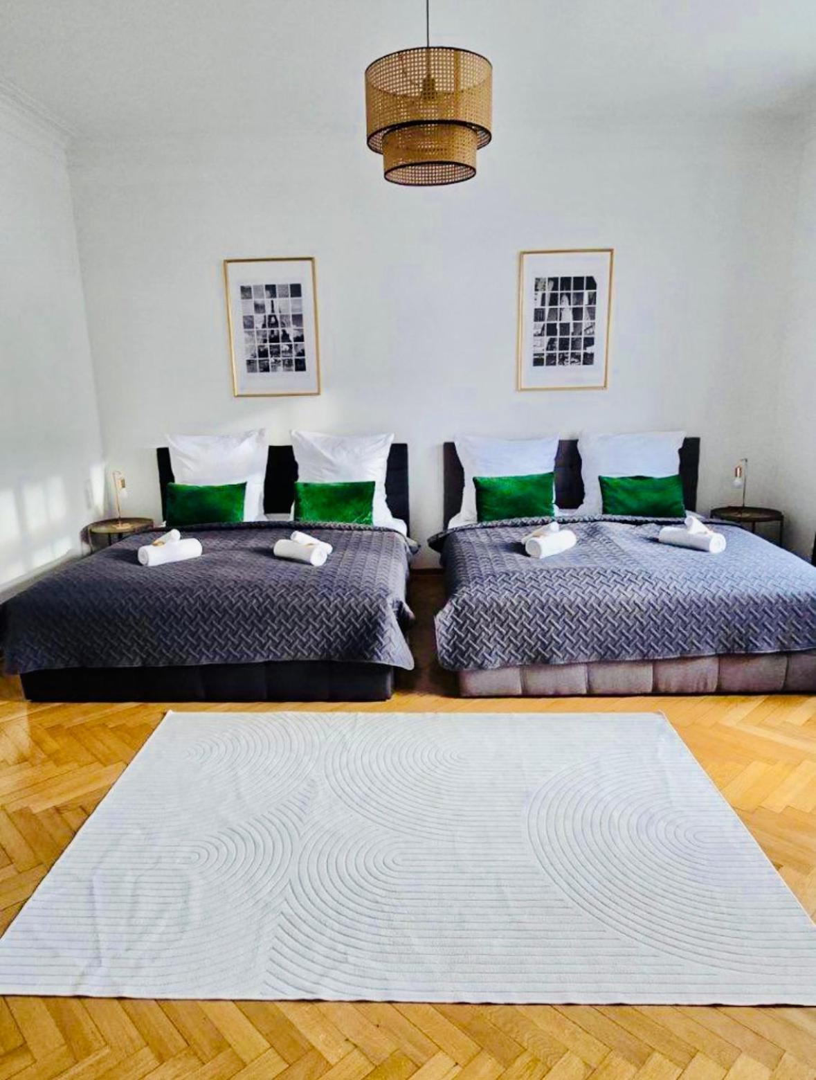 Luxusapartment Im Dichterviertel *Garten*Parkplatz*Wifi* Erfurt Buitenkant foto